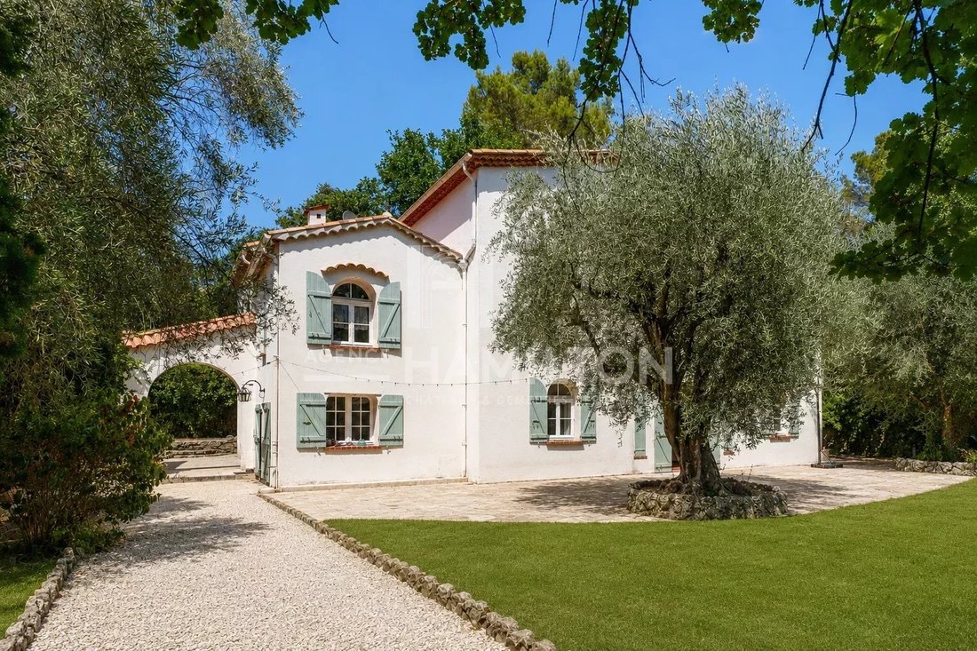 Villa in Grasse, Provence-Alpes-Côte d'Azur, France 3 - 18454866