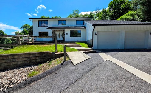 House in Sherman, Connecticut, United States 1