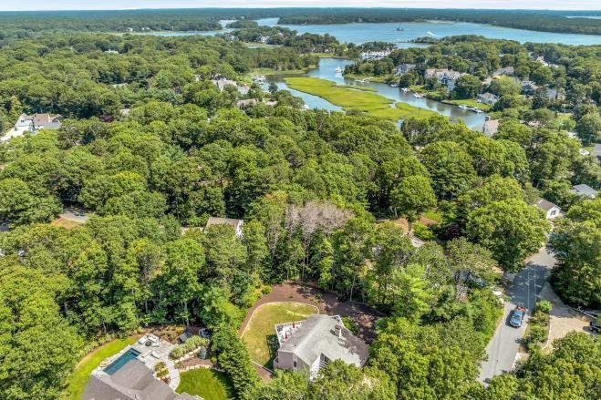 House in Mashpee, Massachusetts, United States 2 - 18455376