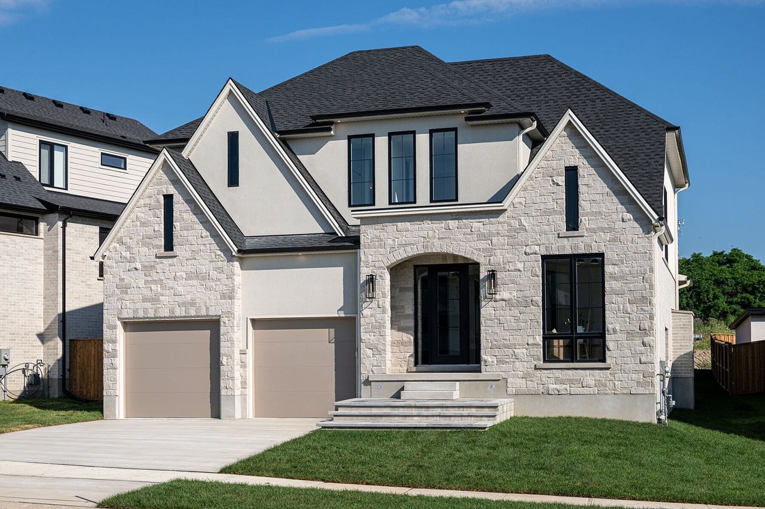 House in London, Ontario, Canada 2 - 18455186