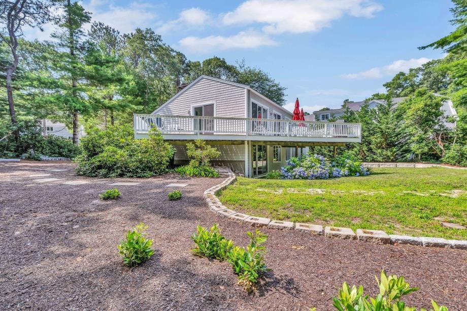 House in Mashpee, Massachusetts, United States 1 - 18455376