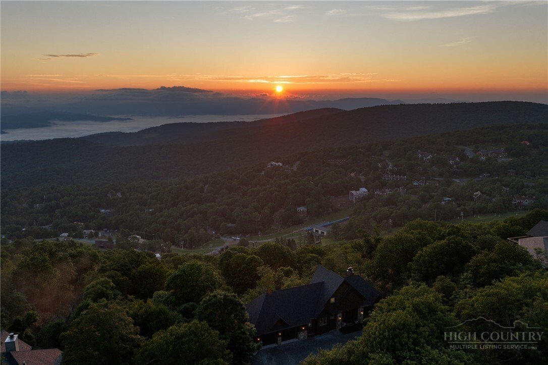 House in Banner Elk, North Carolina, United States 5 - 18455374