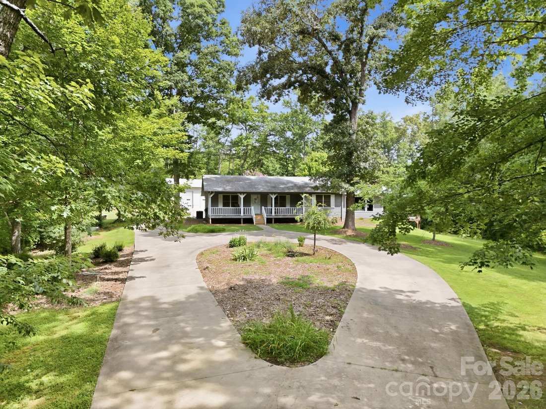 House in Marion, North Carolina, United States 1 - 18455043