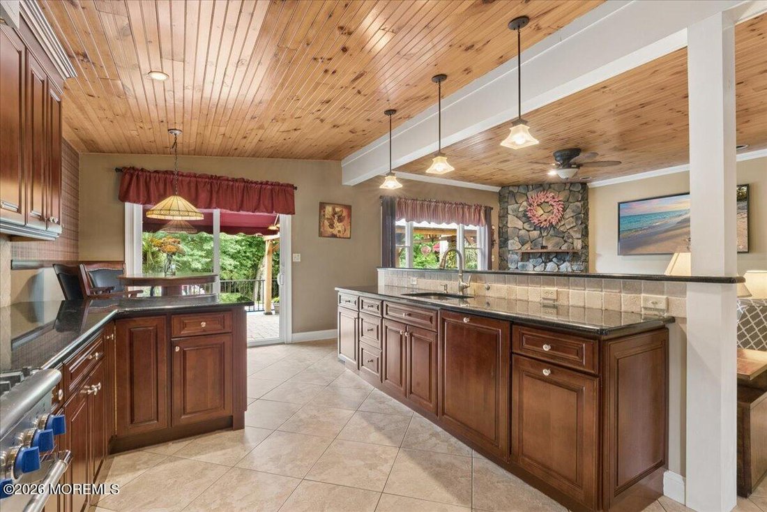 House in Lincroft, New Jersey, United States 5 - 18455306
