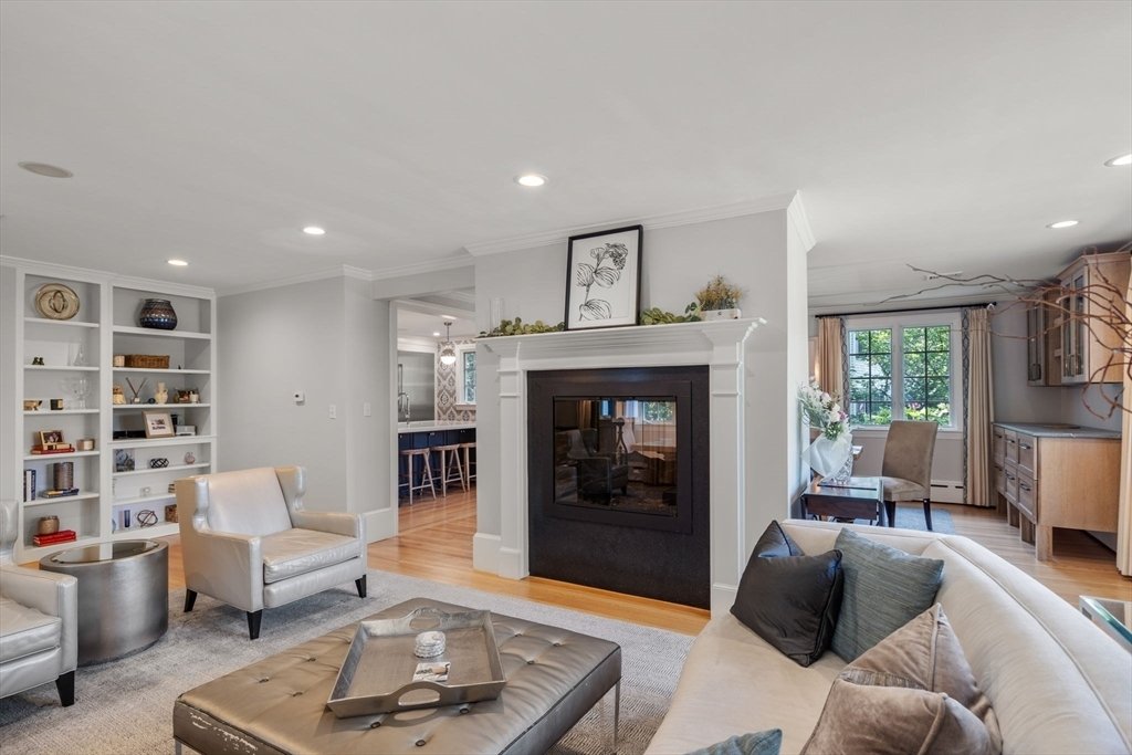 House in Milton, Massachusetts, United States 5 - 18454947