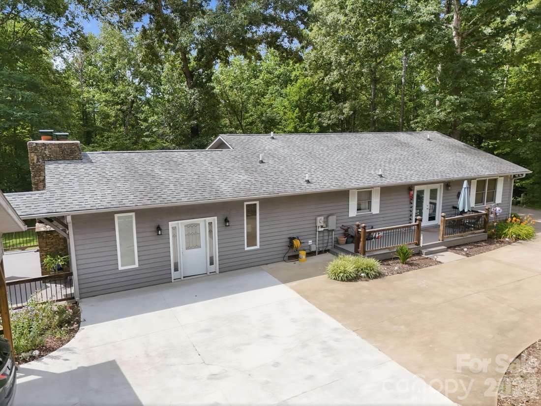 House in Marion, North Carolina, United States 4 - 18455043