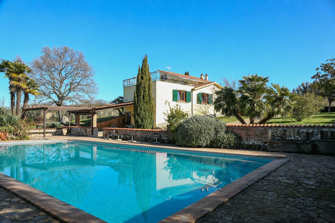 Villa in Vetralla, Lazio, Italy 1 - 17423306
