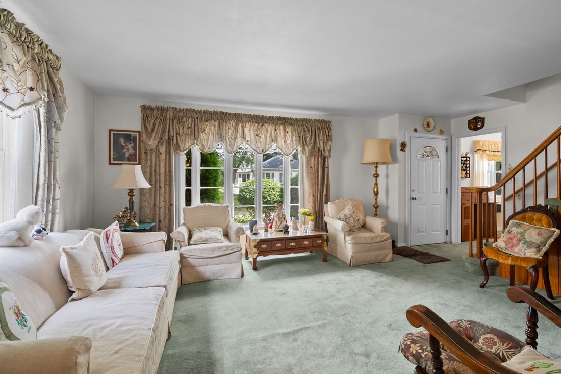 House in New Milford, New Jersey, United States 4 - 18455052