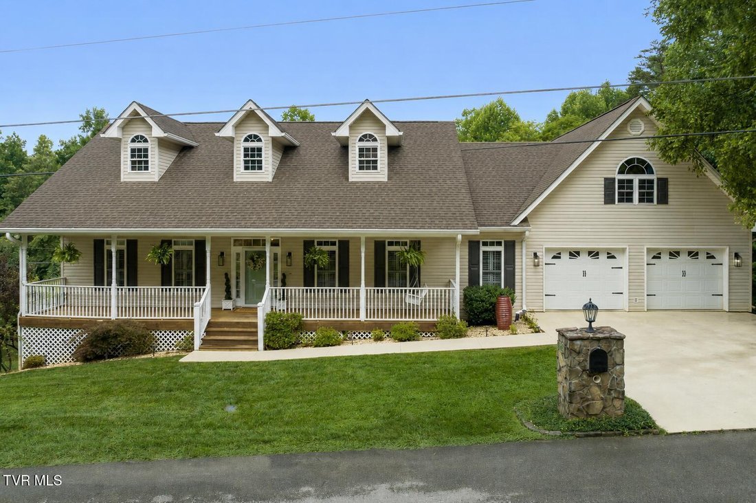 House in Elizabethton, Tennessee, United States 1 - 18455355