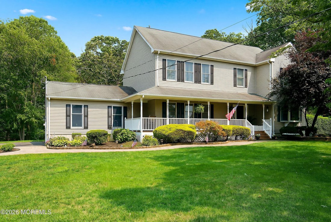 House in Colts Neck, New Jersey, United States 4 - 18454944