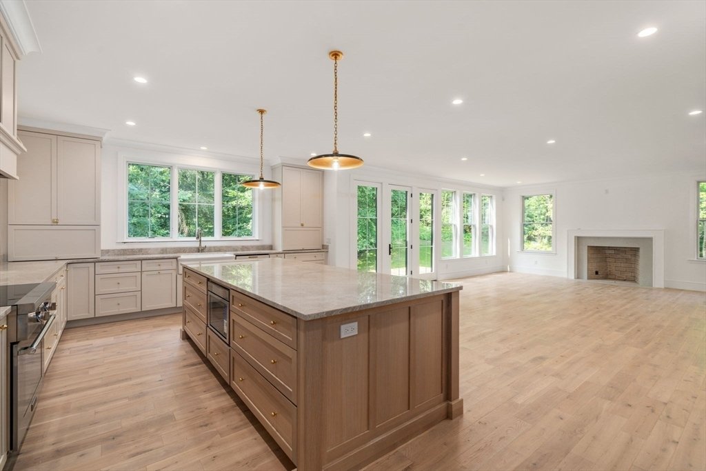 House in Dedham, Massachusetts, United States 4 - 18454958