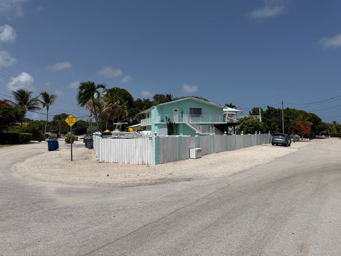 House in Key Colony Beach, Florida, United States 2 - 18455250