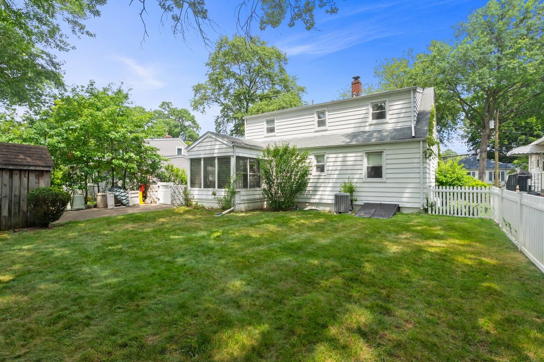 House in New Milford, New Jersey, United States 5 - 18455052