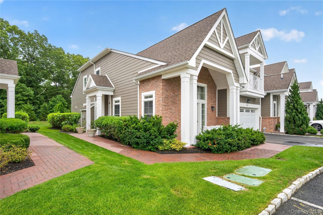 House in Plainview, New York, United States 1 - 18455180