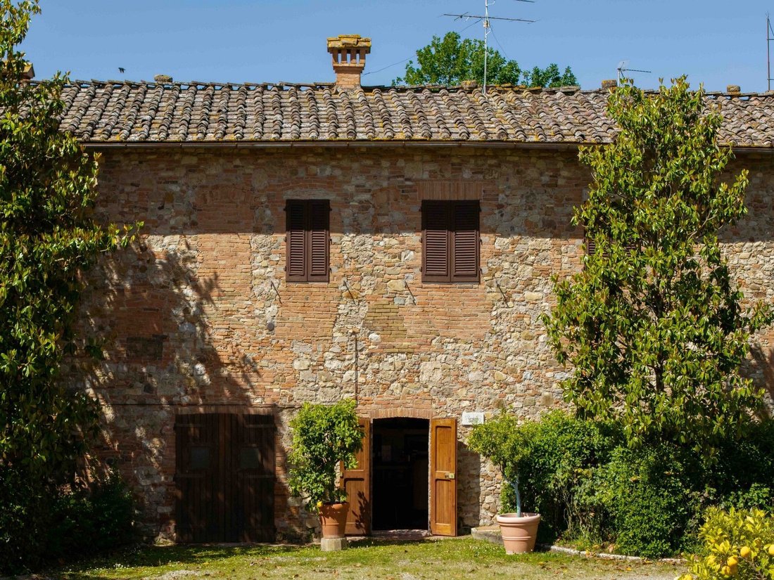 Estate in Poggibonsi, Tuscany, Italy 1 - 18472147