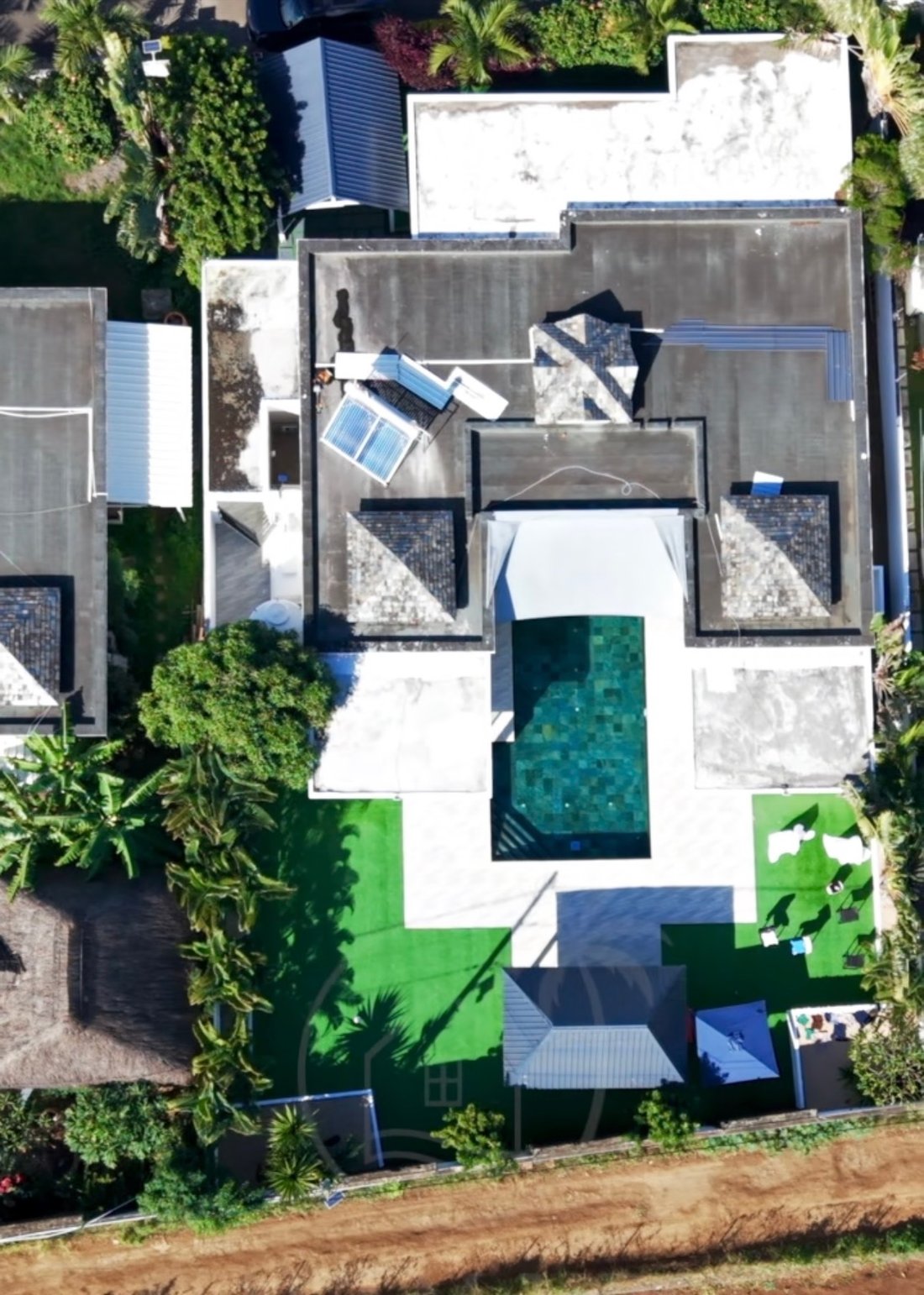 Villa in Grand Baie, Rivière du Rempart District, Mauritius 1 - 18457429