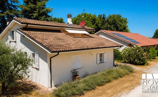 Corps de ferme à Castrocaro Terme e Terra del Sole, Émilie-Romagne, Italie 1