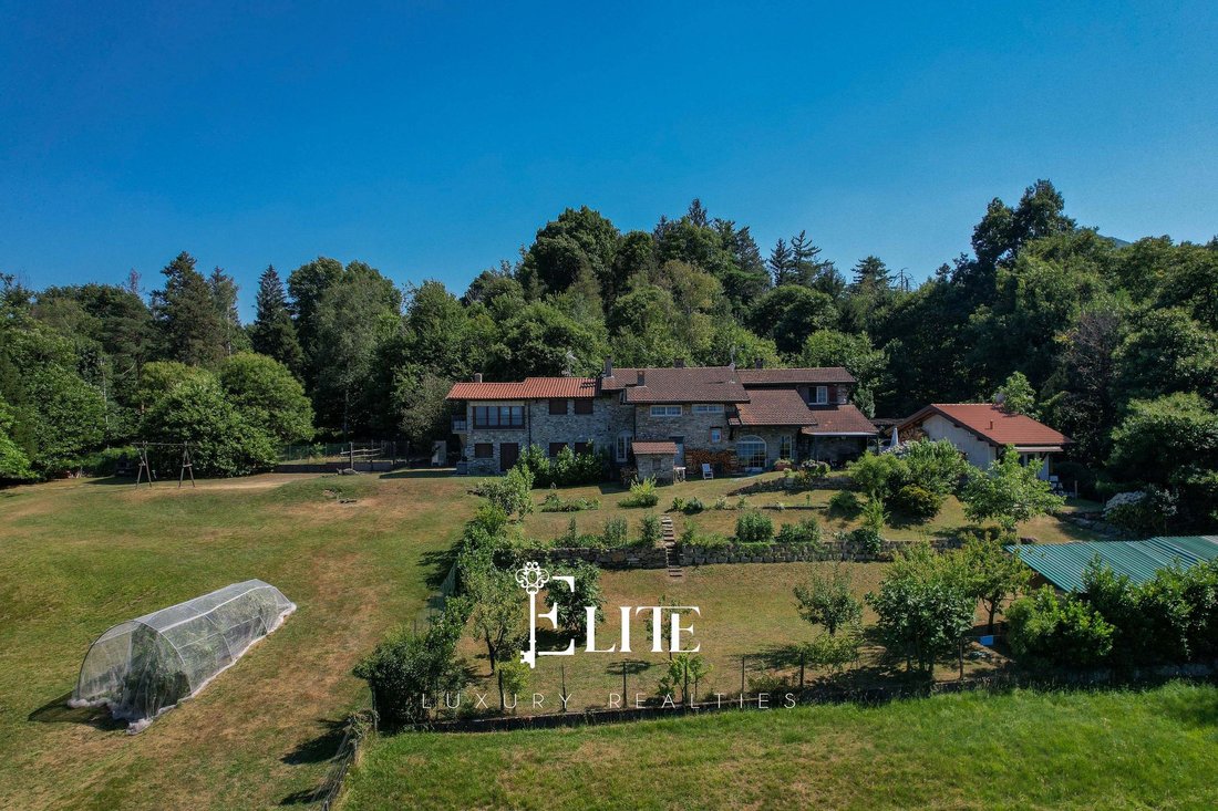 Villa in Bedero, Lombardy, Italy 2 - 18471992