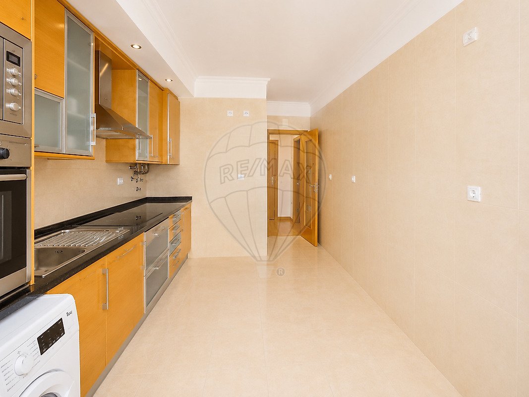 Apartment in Venteira, Lisbon, Portugal 2 - 16761862