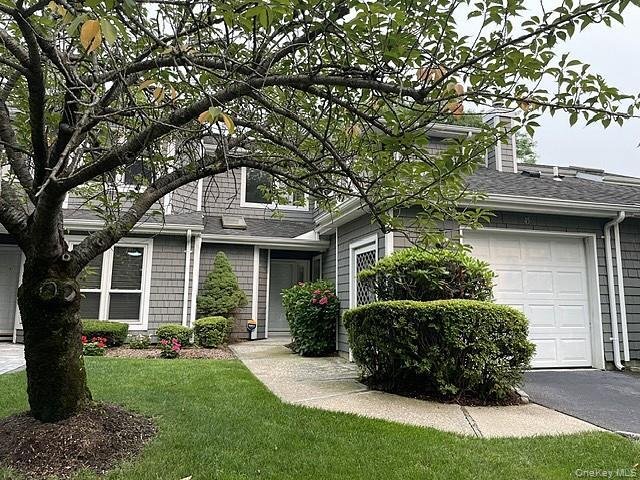 Condo in Commack, New York, United States 1 - 18460214