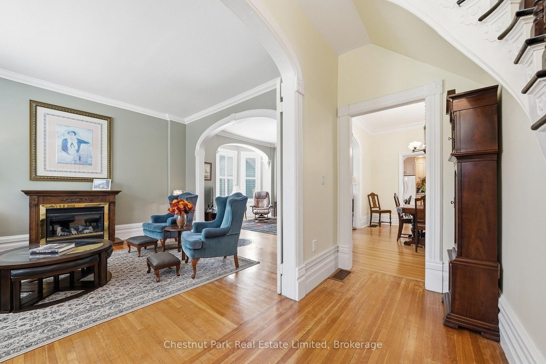 House in Picton, Ontario, Canada 4 - 18471143