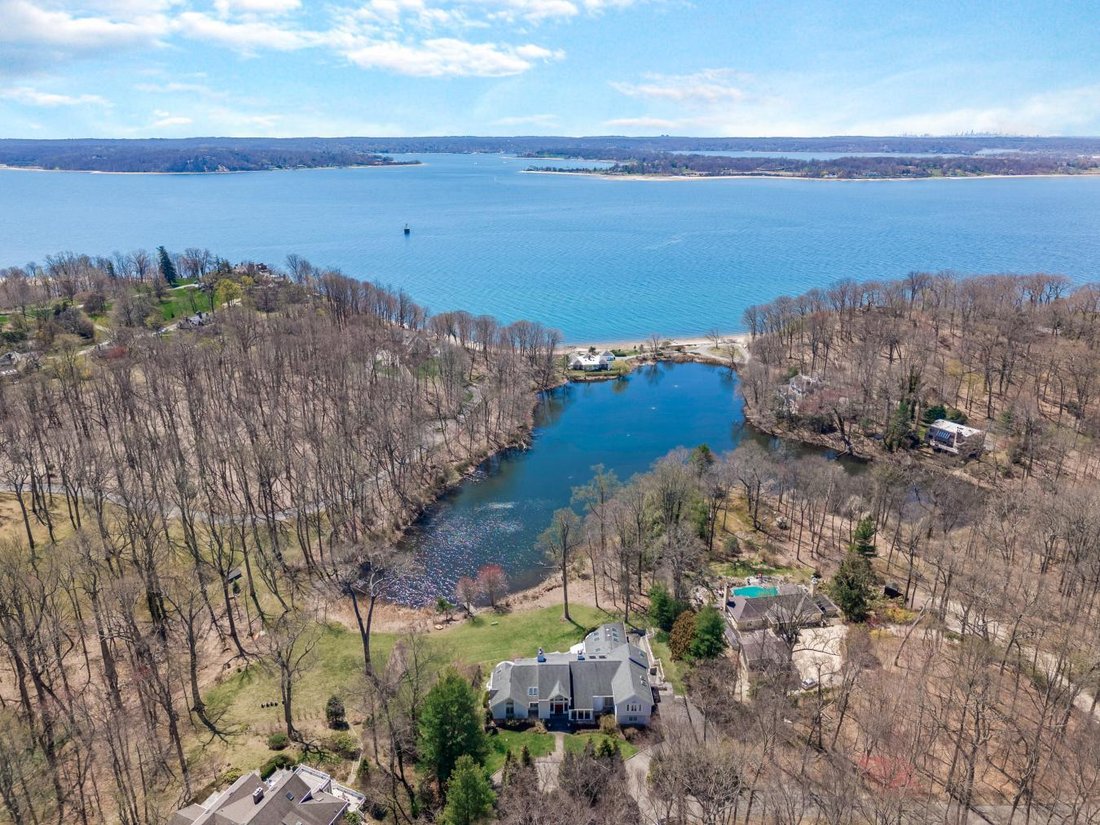 House in Lloyd Harbor, New York, United States 2 - 17701872