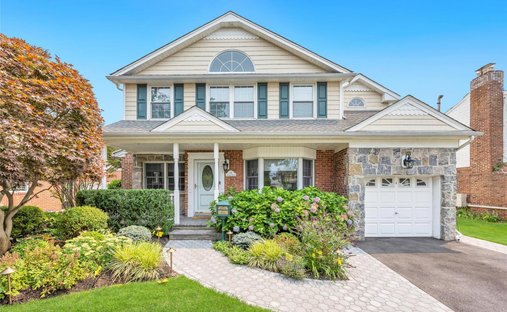 House in New Hyde Park, New York, United States 1
