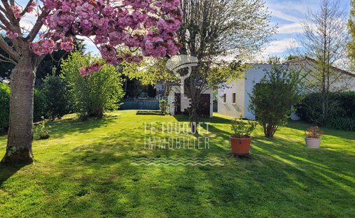 House in Prés Saint Martin, Savigny-sur-Orge, France 1