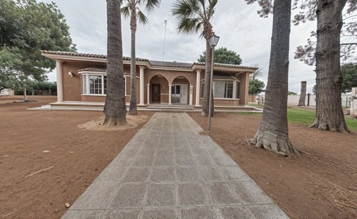 Townhouse in Chiclana de la Frontera, Andalusia, Spain 1