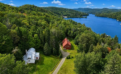 Terreno en Sainte-Agathe-des-Monts, Quebec, Canadá 1