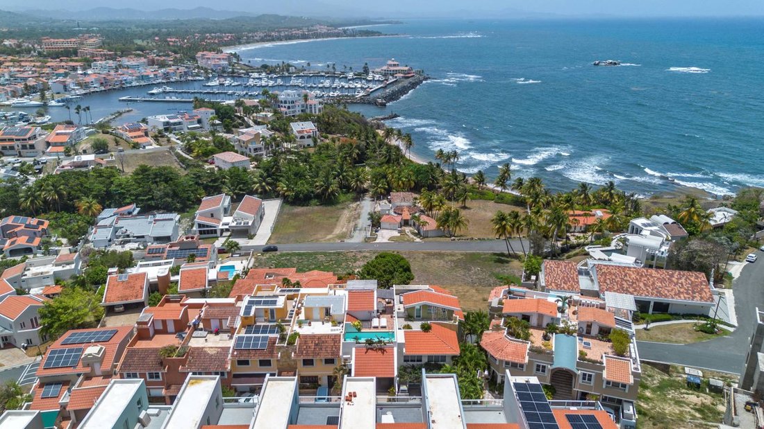 Townhouse in Humacao, PR, United States 3 - 18466377