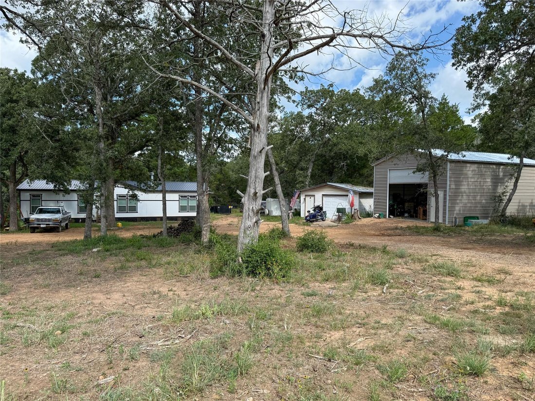 House in Smithville, Texas, United States 4 - 17529847
