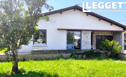 House in Centre Ville, Gujan-Mestras, France 1