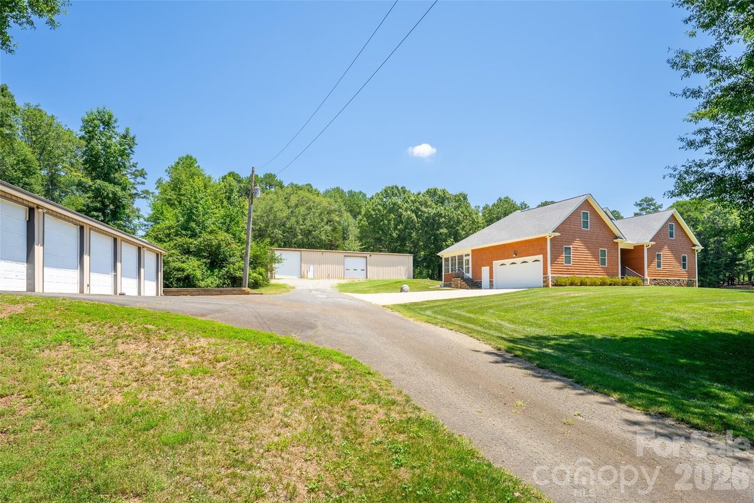 House in Huntersville, North Carolina, United States 2 - 18466428