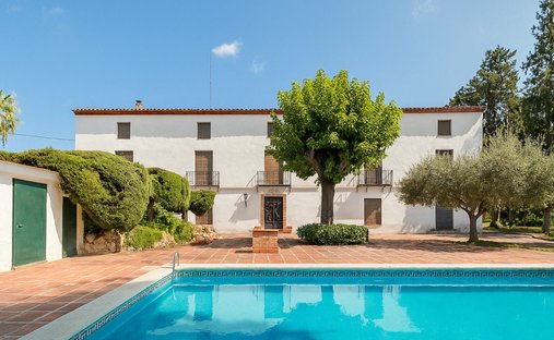 Finca in Castellet i la Gornal, Catalonia, Spain 1