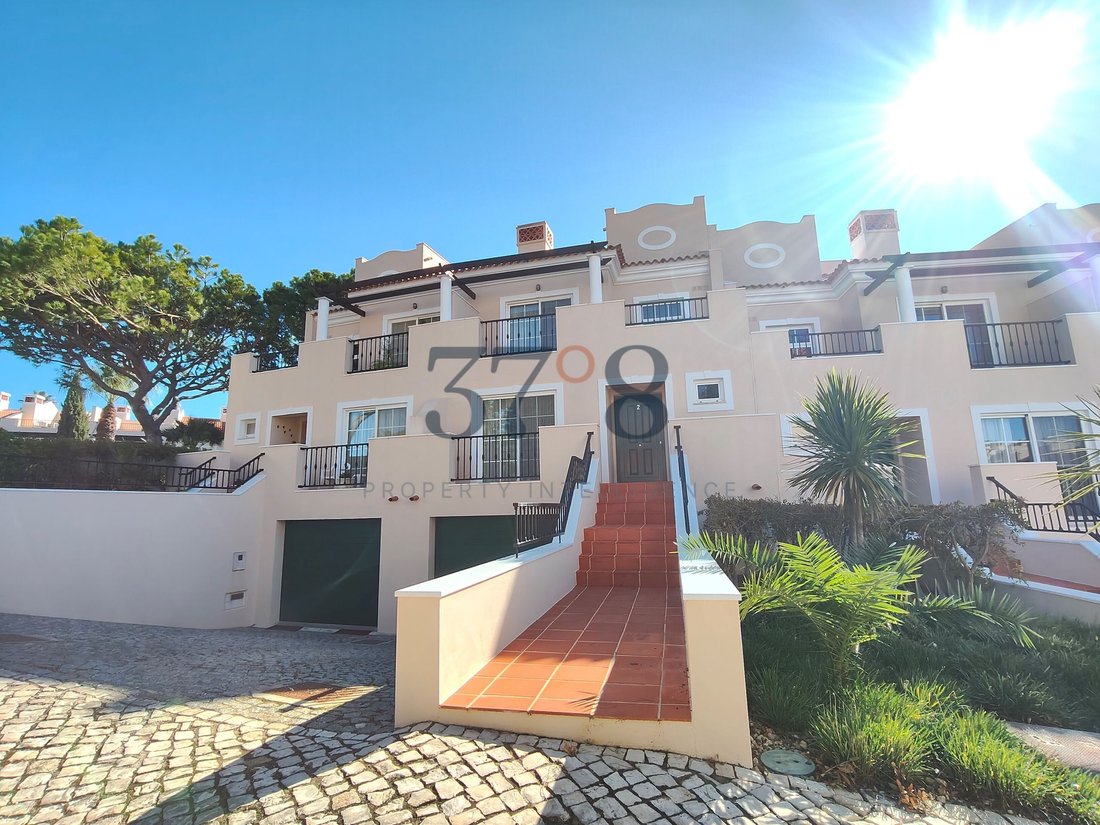 Townhouse in Vilamoura, Quarteira, Algarve 2 - 18463599