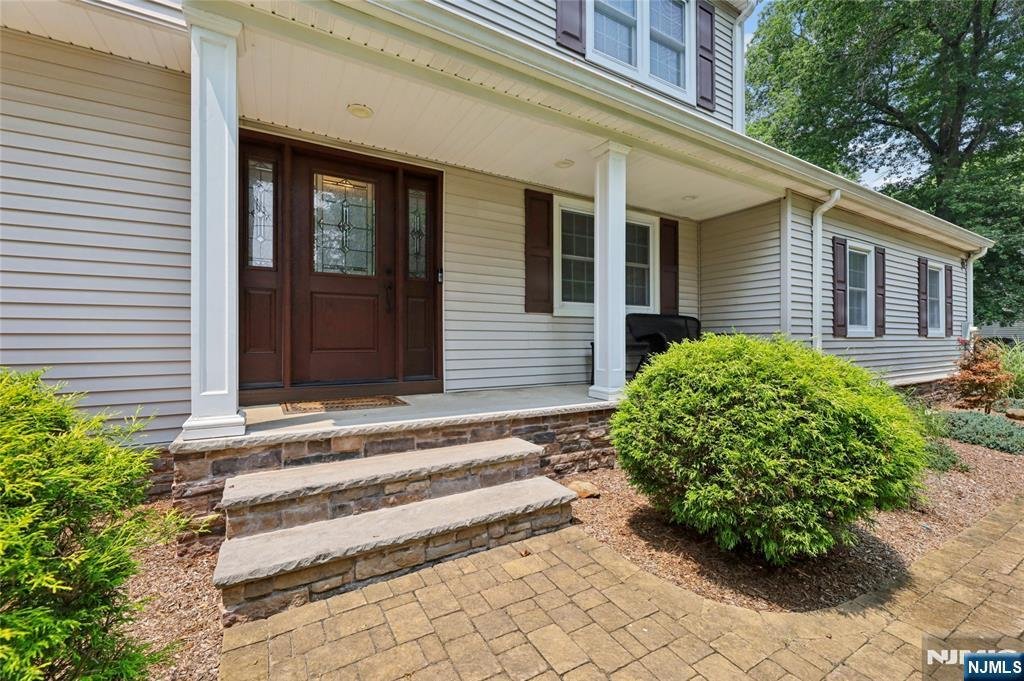 House in Wyckoff, New Jersey, United States 2 - 18459970