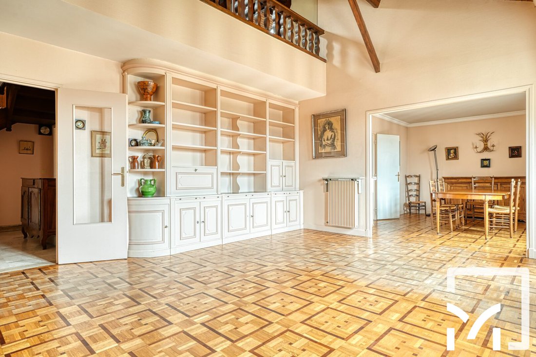 Apartment in Domaine National du Château, Versailles, France 4 - 18465388