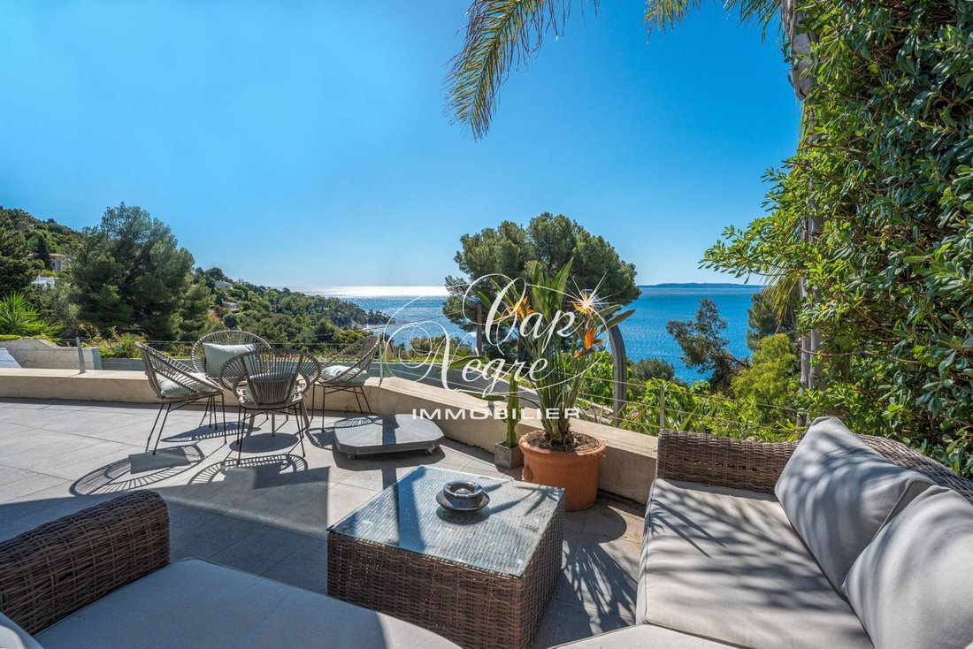 Villa à Le Lavandou, Provence-Alpes-Côte d'Azur, France 5 - 18466150