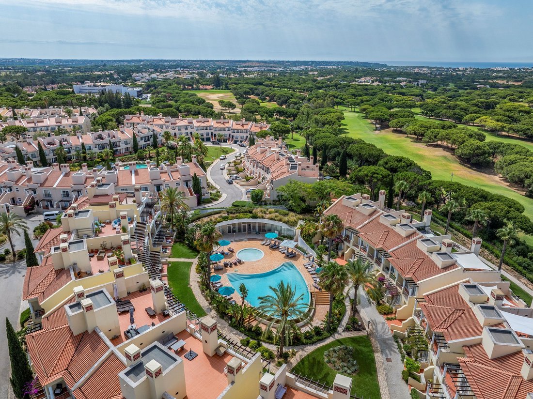 Townhouse in Vilamoura, Quarteira, Algarve 2 - 18463628