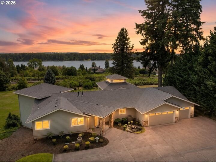 House in Vancouver, Washington, United States 2 - 18465126