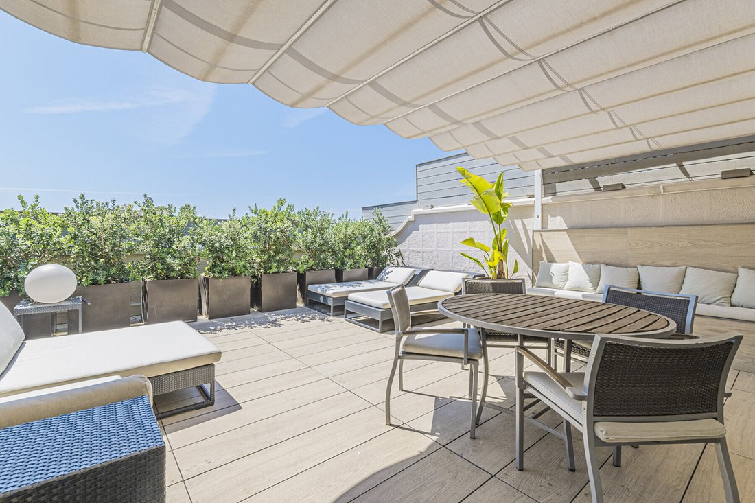 Apartment in Sarrià-Sant Gervasi, Barcelona, Spain 1 - 18471626