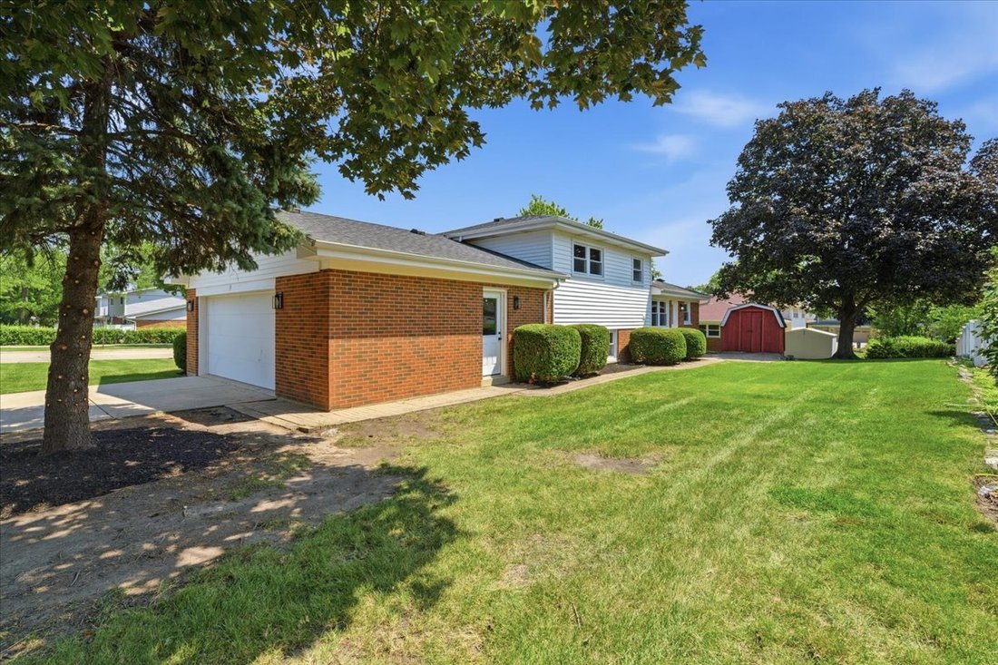 House in Schaumburg, Illinois, United States 4 - 18456262