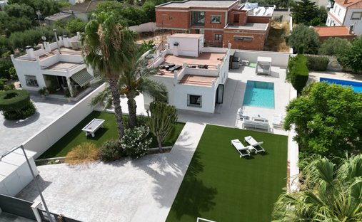 Villa in San Fulgencio, Valencian Community, Spain 1