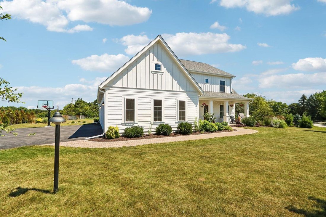 House in Hartland, Wisconsin, United States 2 - 18466344