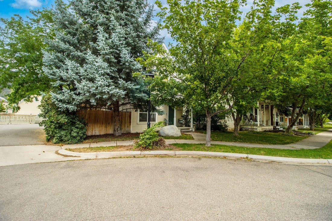 House in Glenwood Springs, Colorado, United States 2 - 18456736