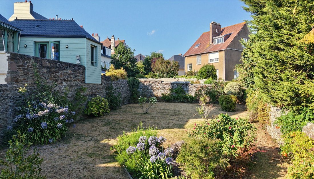 House in Granville, Normandy, France 2 - 18051737