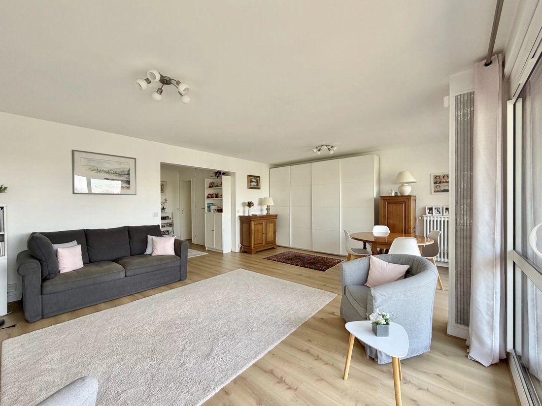 Apartment in La Fontaine-Parc des Sceaux-Croix de Berny-Centre Ville, Antony, France 2 - 18470890