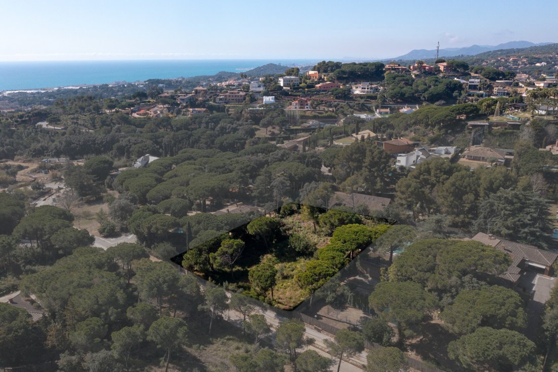 Land in Sant Andreu de Llavaneres, Catalonia, Spain 3 - 18471389