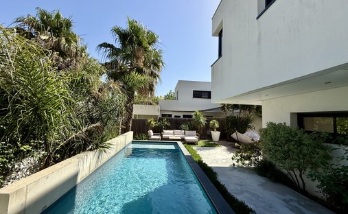 House in Mauguio, Occitania, France 1